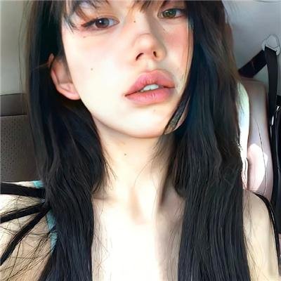 出位俏娇娃